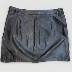 COMME USA Black Faux Leather Mini Skirt Size L